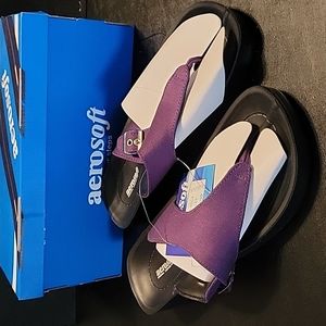 Aerosols purple sandal
